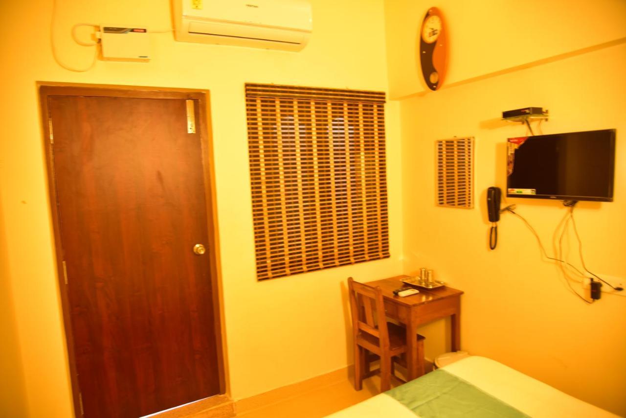 A P Guest House Pondicherry Exteriör bild