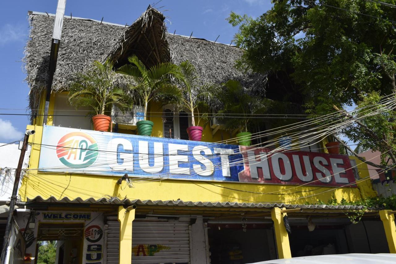 A P Guest House Pondicherry Exteriör bild